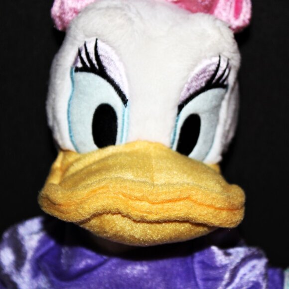 Original Disney Store Daisy Duck Plush - Picture 3 of 15